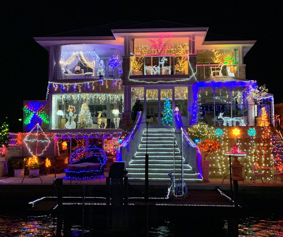 The White Pearl Christmas Lights Cruise Mandurah Boat Hire